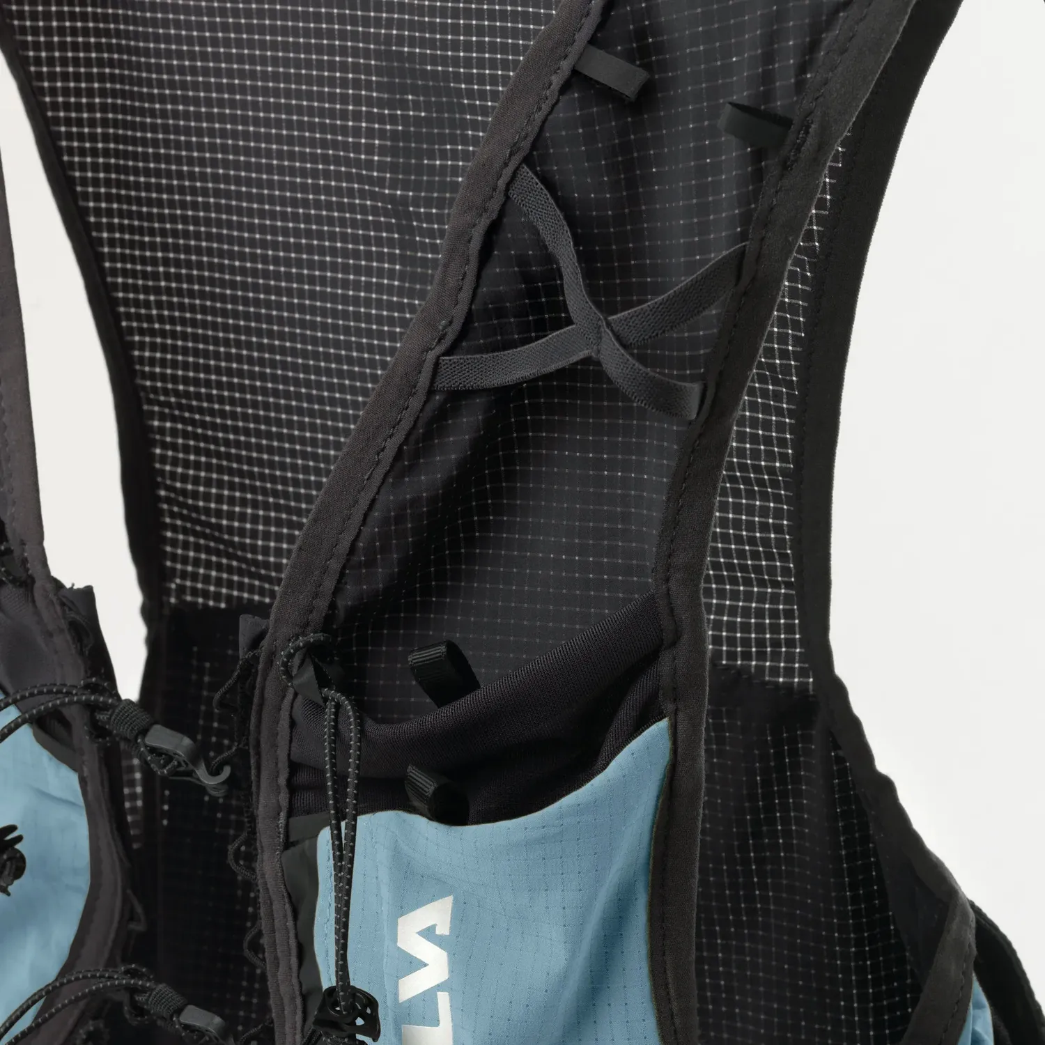 Silva Strive Fly 3L Laufweste Blau M + 2x 250ml Flask