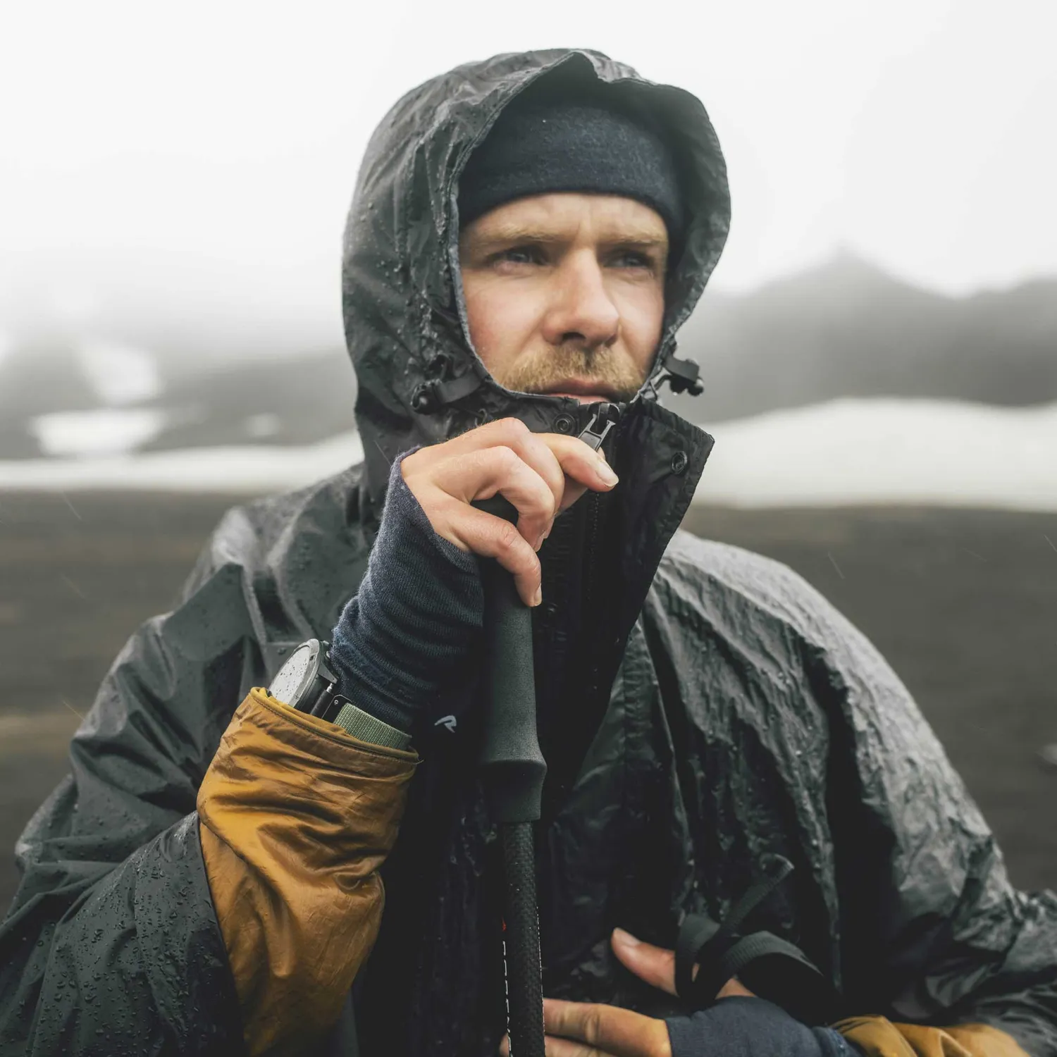 Lifeventure Waterproof Poncho Regenponcho Schwarz