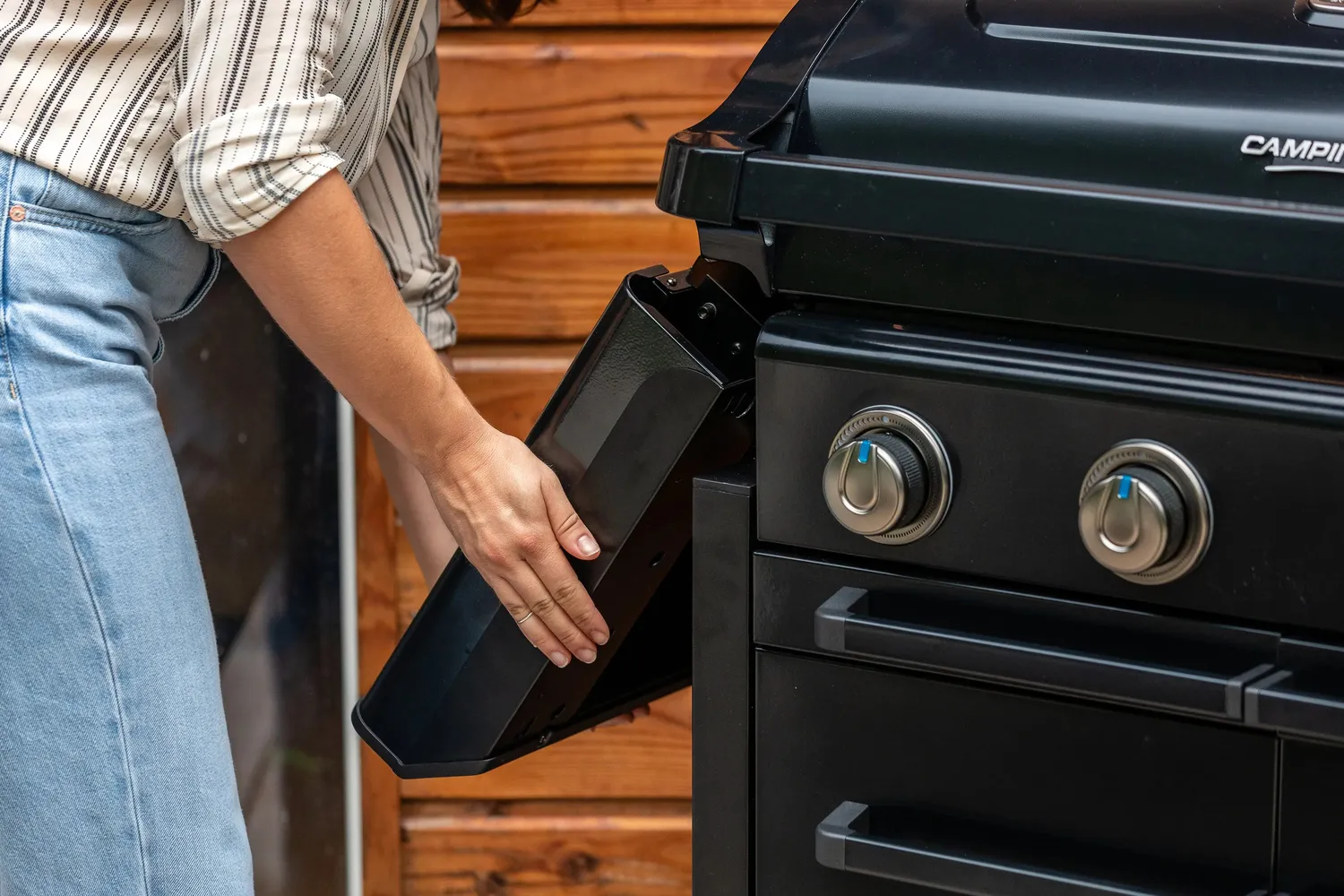 Campingaz 4 Series Onyx S Gasgrill 4-Brenner Seitenkocher