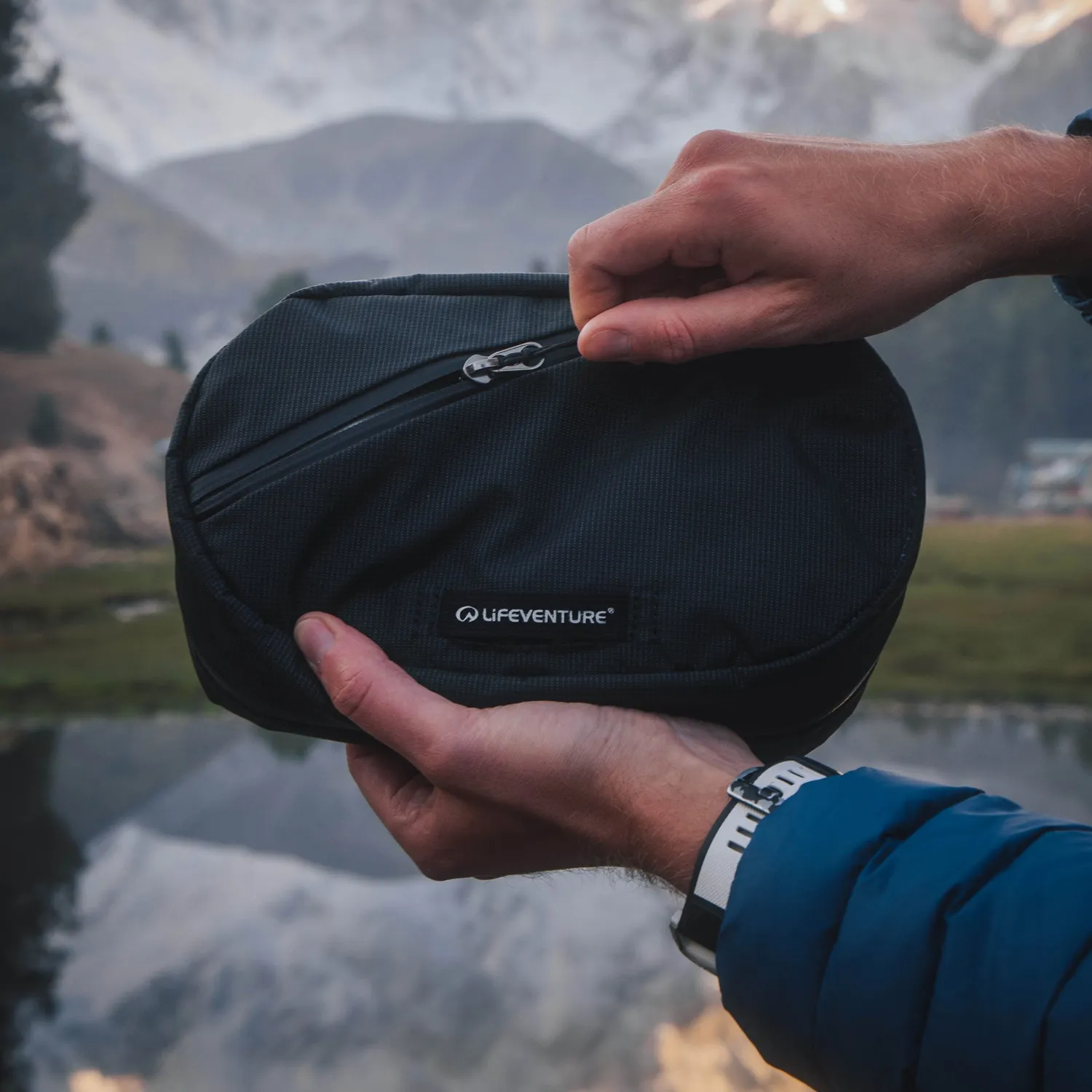 Lifeventure Folding Wash Bag Kulturbeutel Schwarz