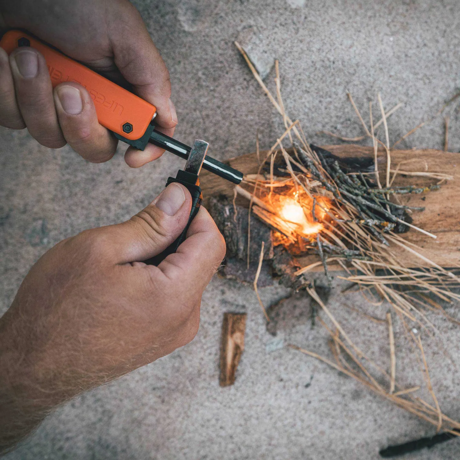 Lifeventure Dual Action Fire Starter Feuerstahl Magnesium