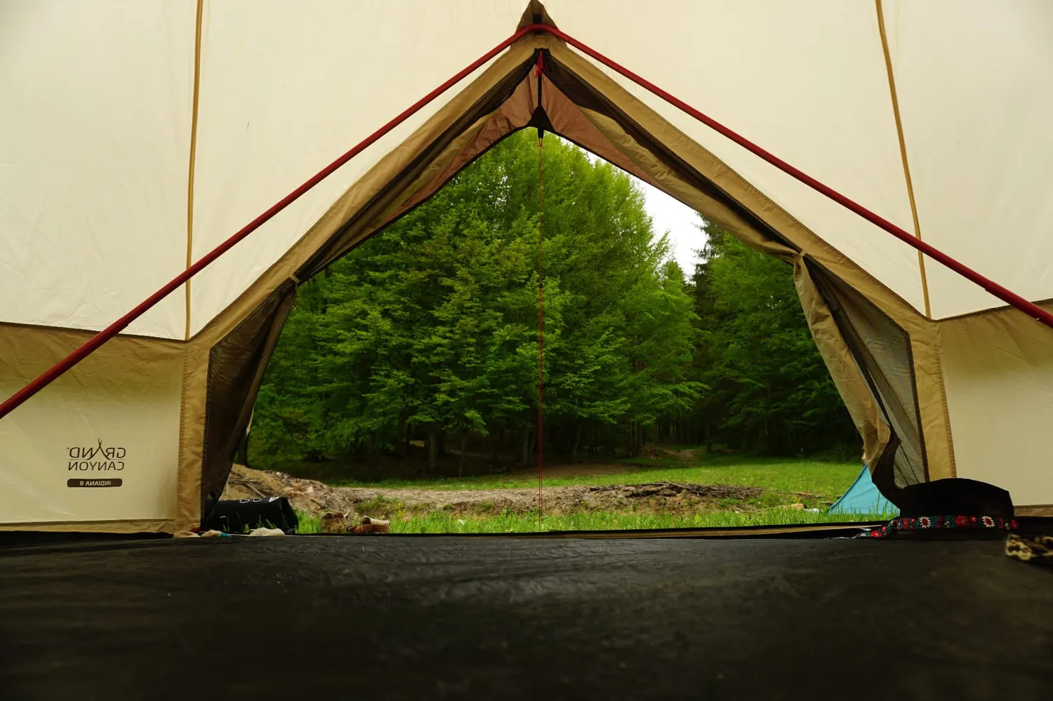 Grand Canyon Indiana 8 Tipi-Zelt 8 Personen olive 400x400