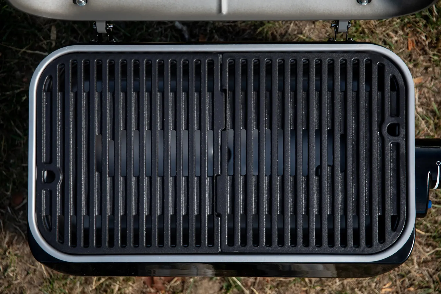 Campingaz Attitude 2go R Tischgrill mit Gusseisenrost