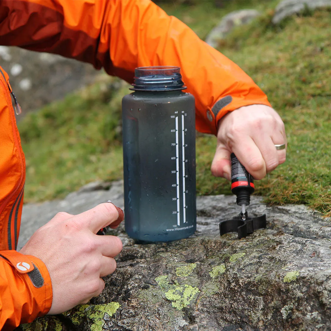 Lifeventure Chlordioxid Wasserreinigungstropfen mit Flaschen