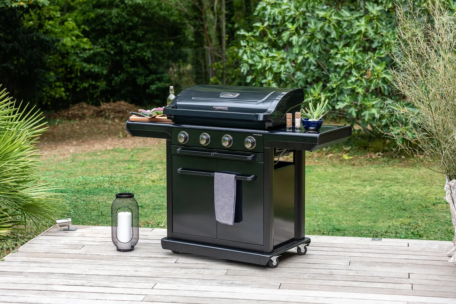 Campingaz 4 Series Onyx S Gasgrill 4-Brenner Seitenkocher
