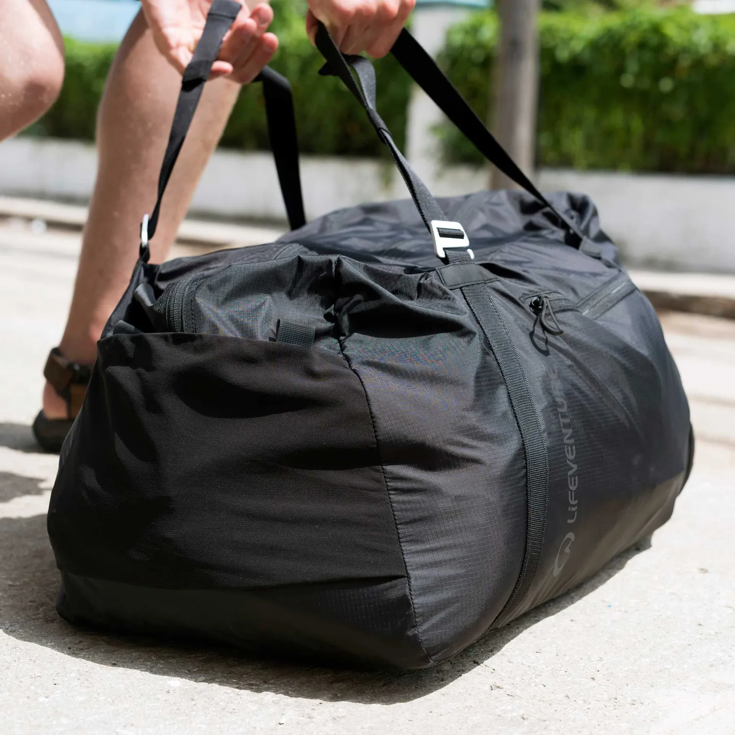 Lifeventure Duffel 70L packbar Rucksackfunktion