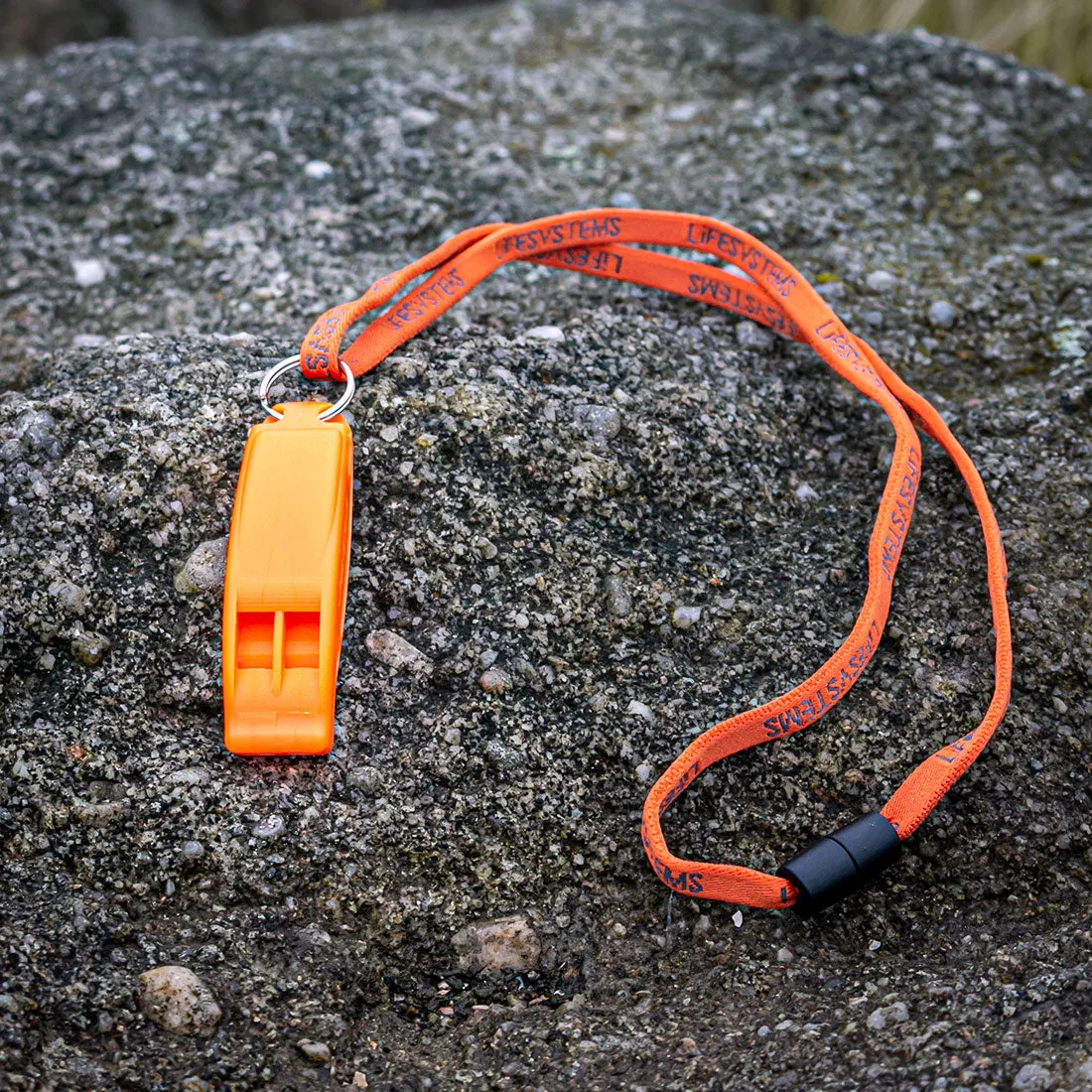 Lifeventure Safety Whistle Notpfeife mit Band