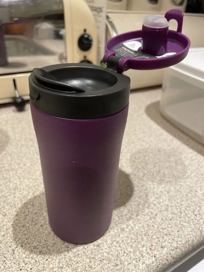 Lifeventure Flip-Top Thermobecher 300 ml isoliert